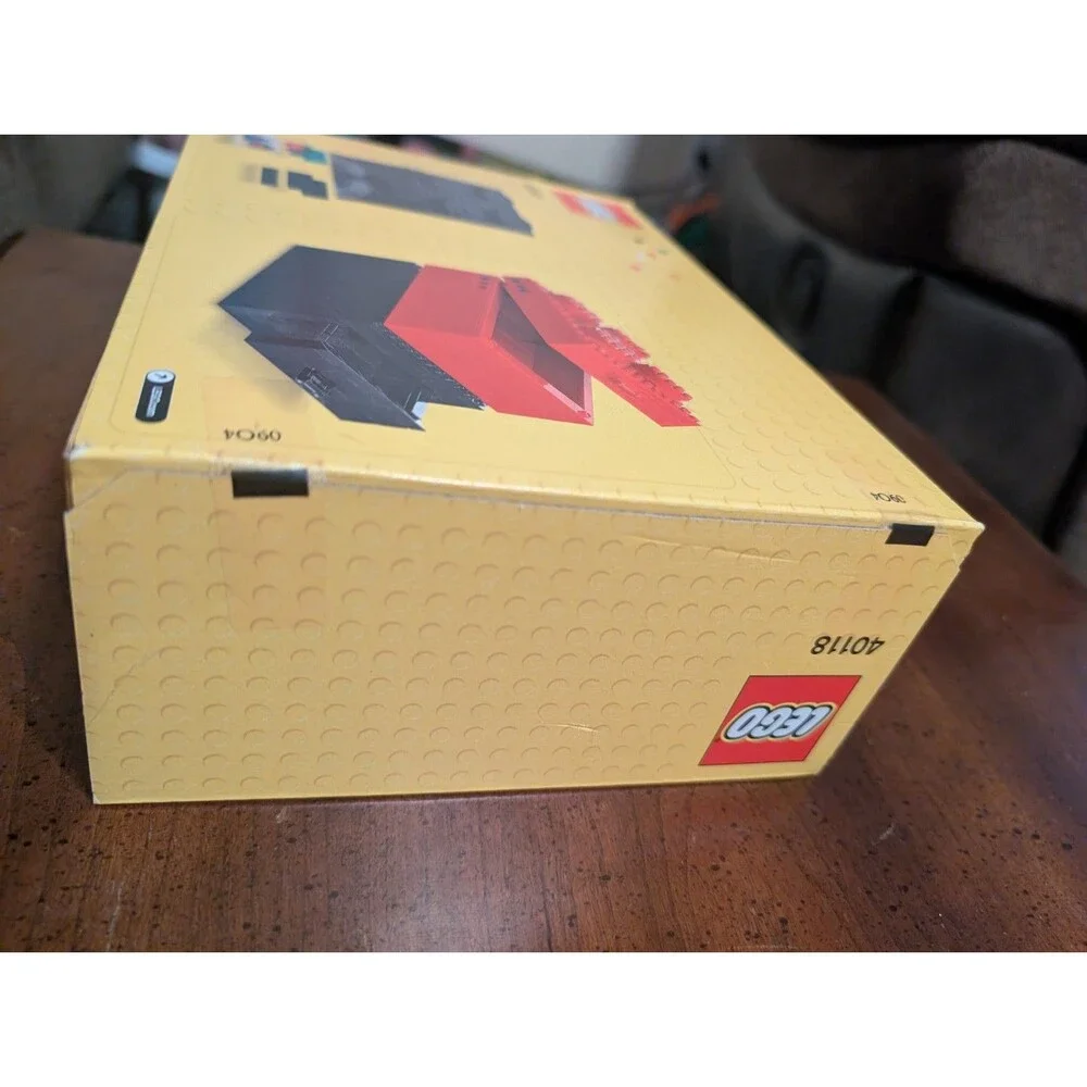 LEGO Buildable Brick Box 2x2 40118 Complete Set 203 pcs Ages 7+ With Box